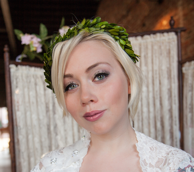 short hair bride floral headpiece