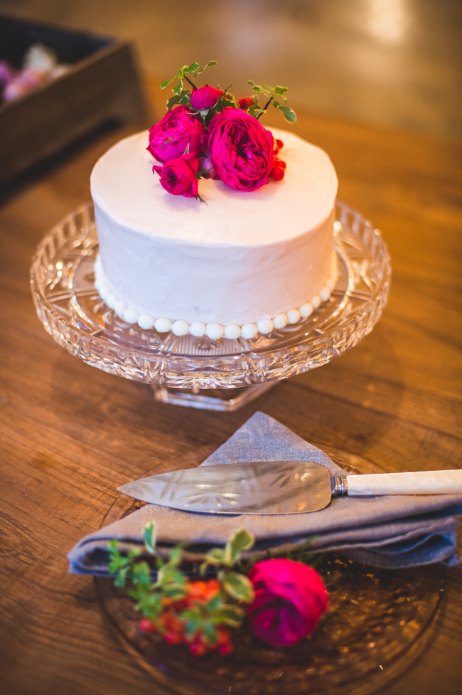 rustic elegant Farm wedding cake