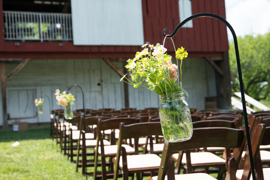 eclectic whimsical smokey glen farm maryland wedding pictures (10)
