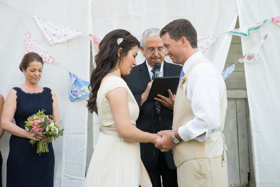 eclectic whimsical smokey glen farm maryland wedding pictures (20)