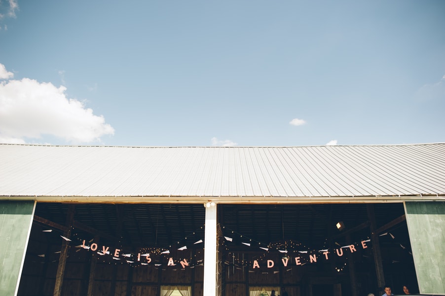 thrift store travel themed barn wedding virginia pictures (22)