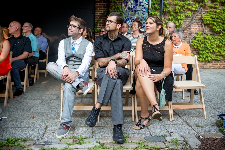 offbeat alternative maryland wedding pictures american visionary arts museum (3)