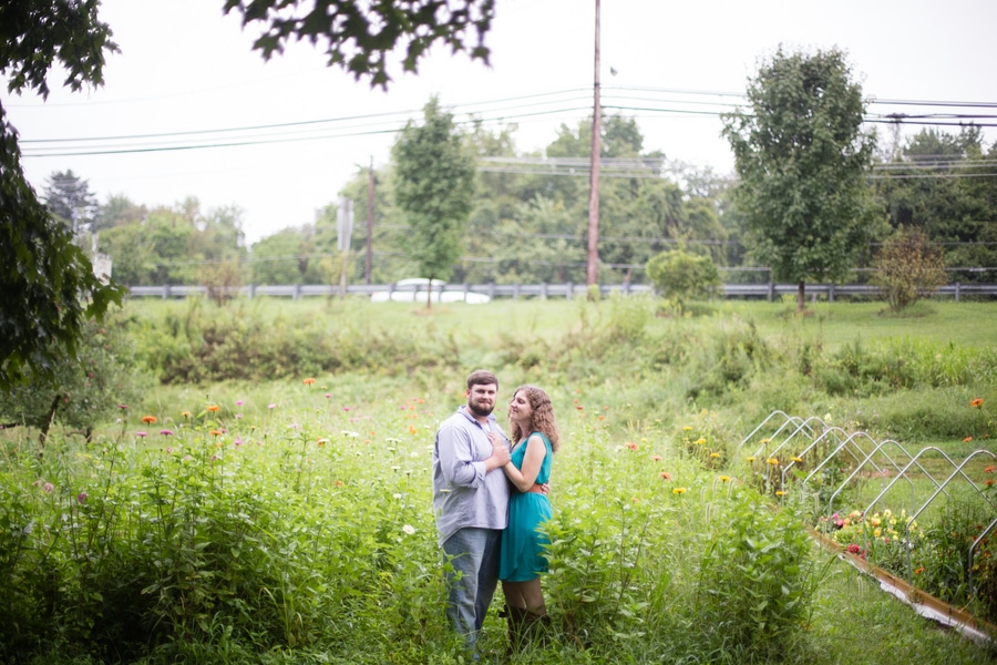 heysers farms maryland engagement pictures (5)