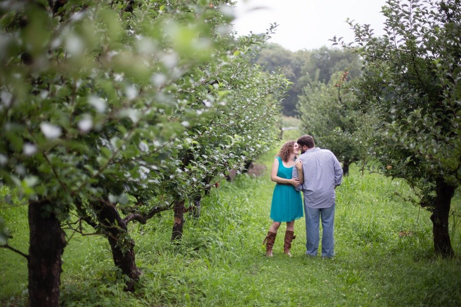 heysers farms maryland engagement pictures (7)