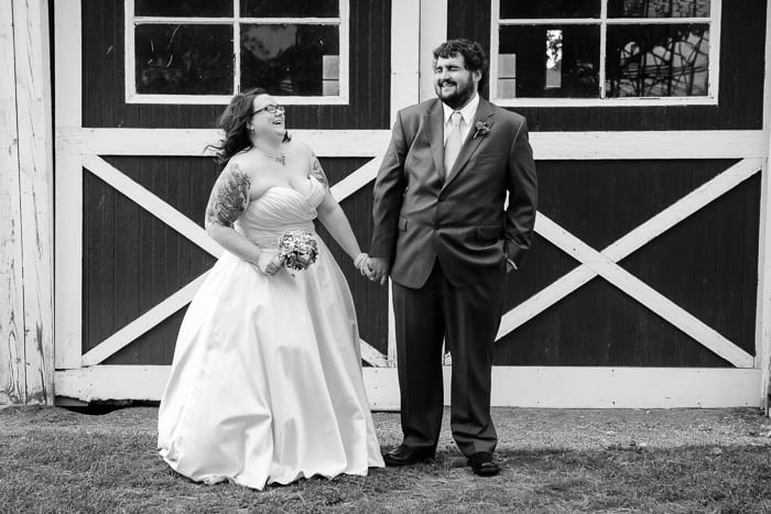 DIY offbeat maryland farm wedding pictures (20)