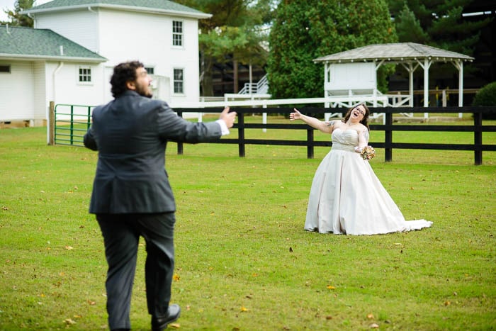 DIY offbeat maryland farm wedding pictures (26)