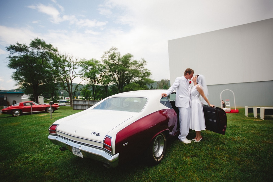 1950s drive in wedding in Virginia (4)