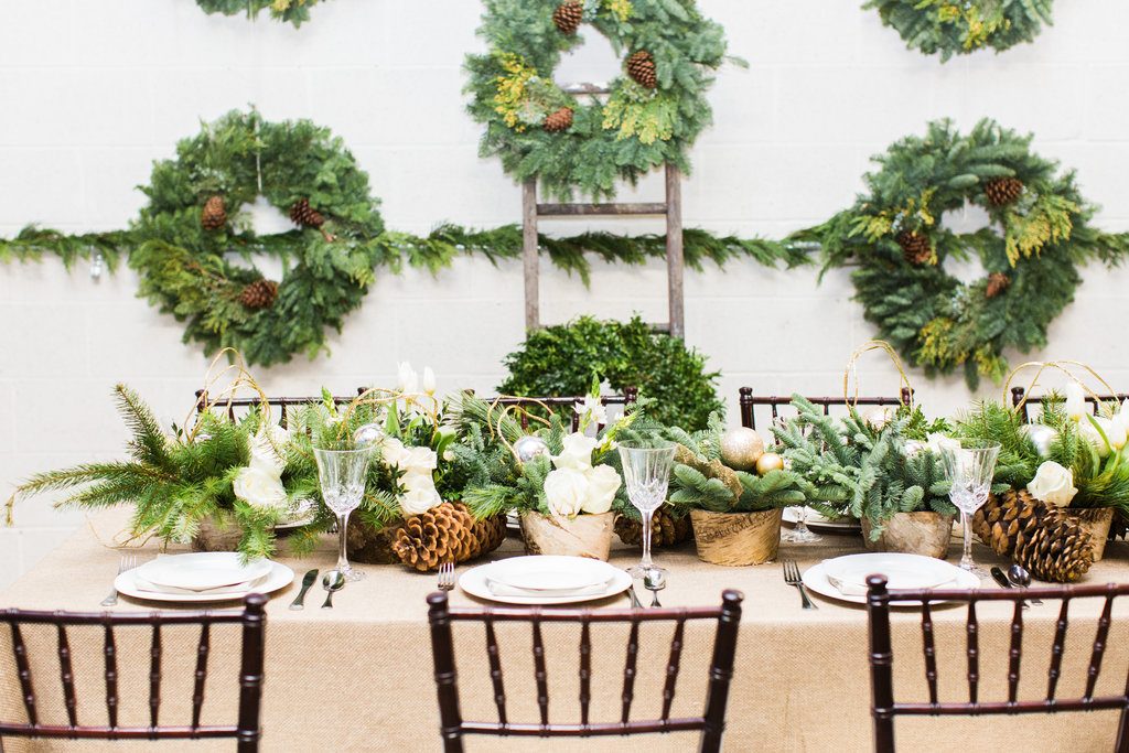 winter wreath wedding ideas (4)