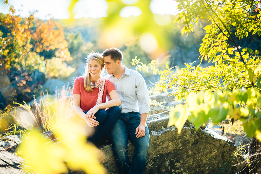 modern-bright-natural-great-falls-virginia-engagement-pictures5